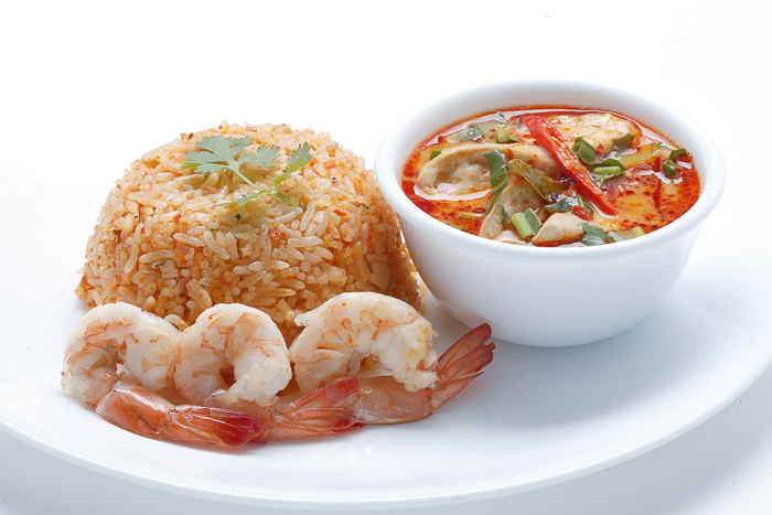 ข้าวผัดมันกุ้ง ต้มยำเห็ดน้ำข้น